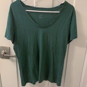 3/$9 A New Day green scoop neck t shirt large